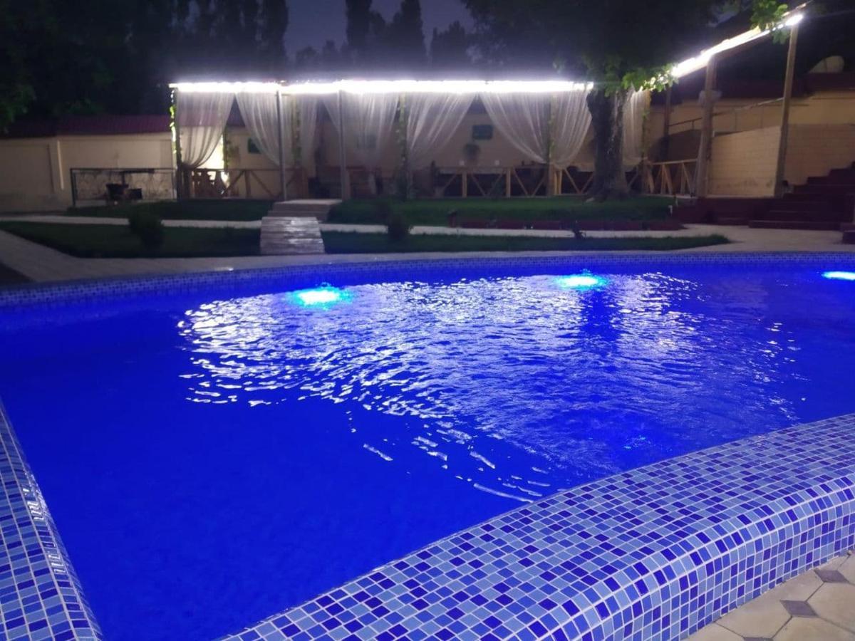 Зона Отдых Apachi В Горах Чимган Hotel Eksteriør billede