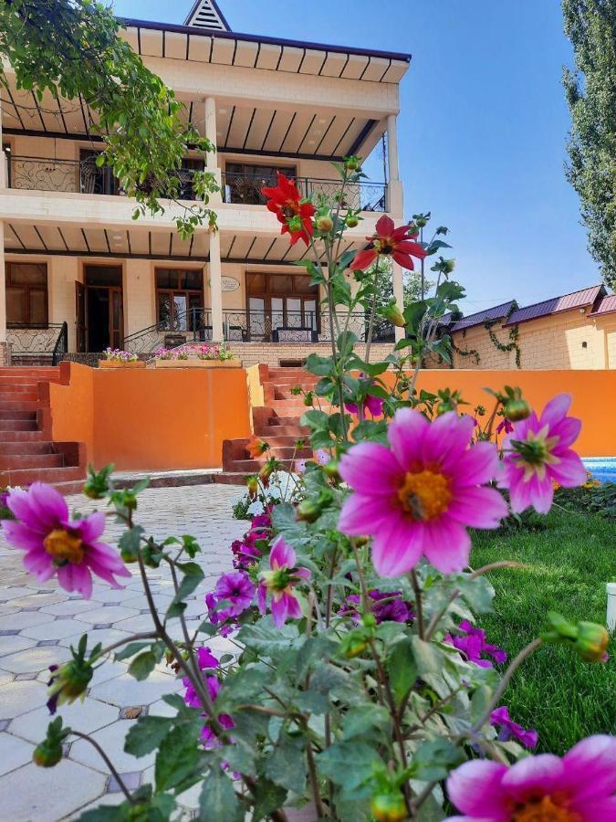Зона Отдых Apachi В Горах Чимган Hotel Eksteriør billede