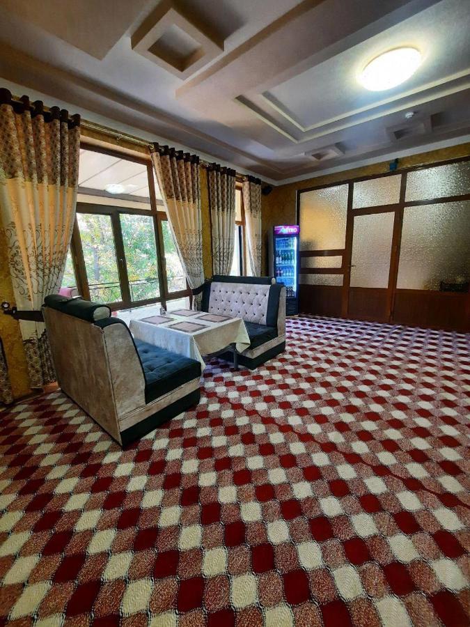Зона Отдых Apachi В Горах Чимган Hotel Eksteriør billede