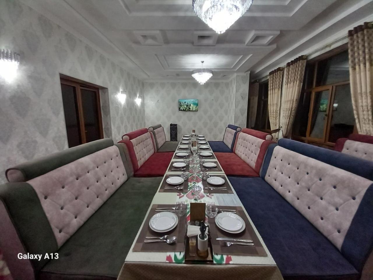 Зона Отдых Apachi В Горах Чимган Hotel Eksteriør billede